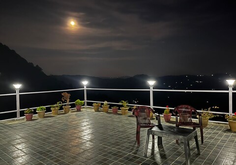 Whispering Mountains | Valley, Sunrise Views and Large Terrace
