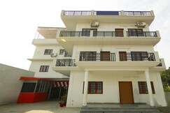 OYO Home 24488 Spacious Stay, Dehradun OYO Home 24488 Spacious Stay, Dehradun
