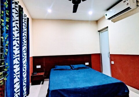 Cityscape Rooftop stay