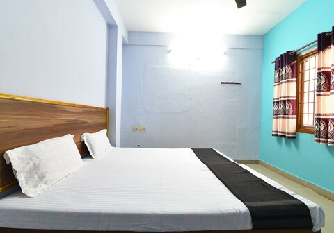 SPOT ON Hotel Dhruvathara