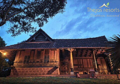 Thejas Resorts