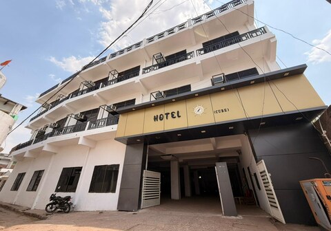 HOTEL AQ