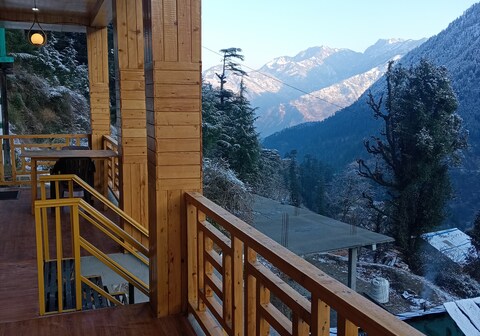 Bestie wooden cottage Jibhi