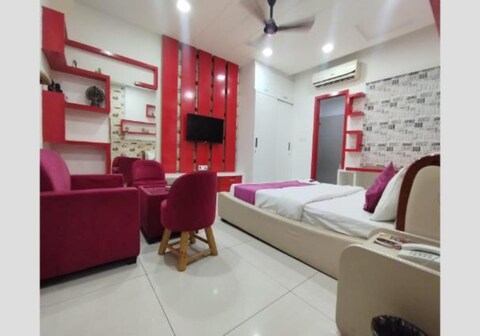 FabHotel Million Star