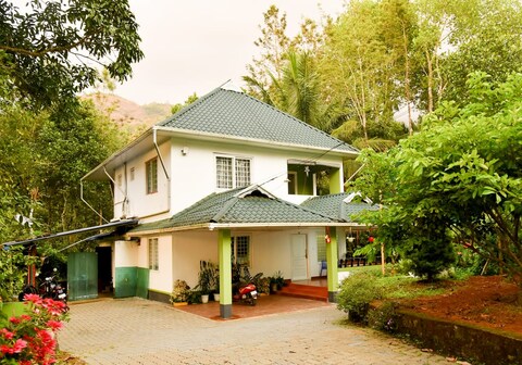 Flora Plantation Homestay