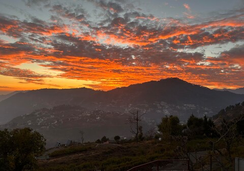 The White Hogar 3BHK Villa in Bhimtal