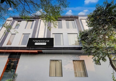 Super Townhouse Red Cross Amritsar Formerly Amar Villa