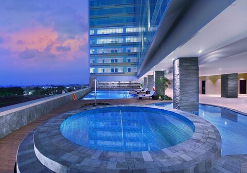 The Alana Hotel & Convention Center Solo