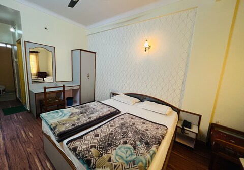 Hotel surya