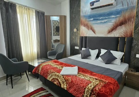 Hotel Diamond Shine