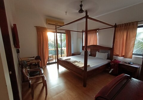 Vailankanni Holiday Homes