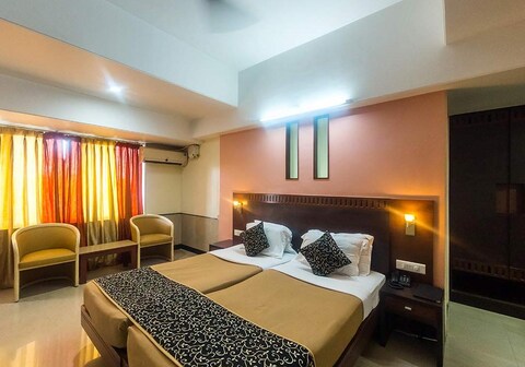Hotel Ayodhya