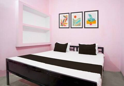 SPOT ON THE HOTEL PARADISE