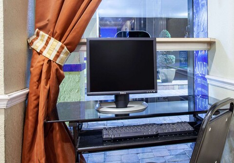 Days Inn by Wyndham Orlando Downtown