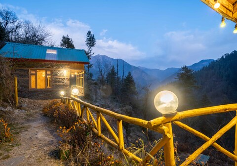 Spacious Cottage Overlooking The Valley