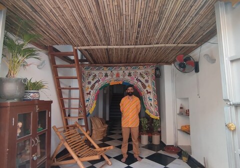 Lakshmi Darshan Gokhada Dormitory and Complete Family Sojourn