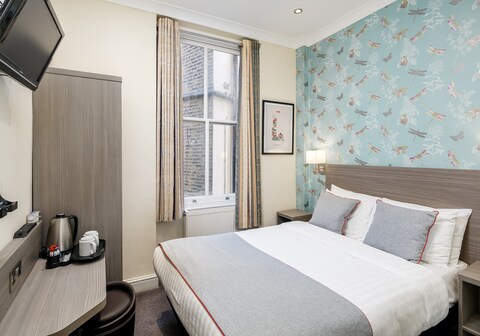 OYO Bakers Hotel London Victoria