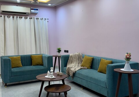 Vivra Modern Urban Haven