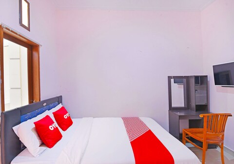 Hotel O Sandat Guest House