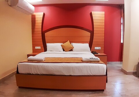 HOTEL ROYAL PALACE