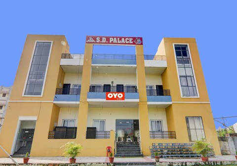 Hotel O S D Palace