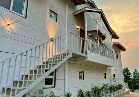Peace Stay ( 2 BHK Villa ) by The Lake Hill , Bhimtal
