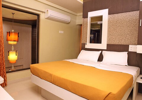 Hotel Sham Suman