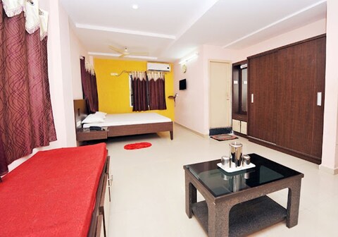 SHREE LAKSHMI GUEST HOUSE