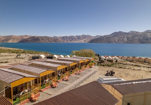 Pangong Leisure Resort