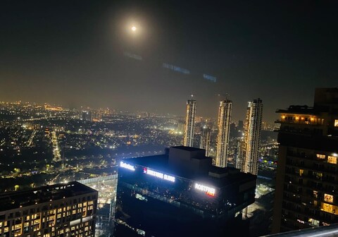 High sky Palace in Noida