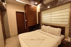 THE OVAL ROOMS, Kolkata THE OVAL ROOMS, Kolkata
