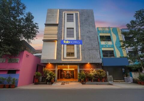 FabHotel Vishnu Grand