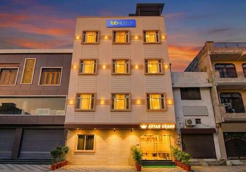 FabHotel Aryan Grand