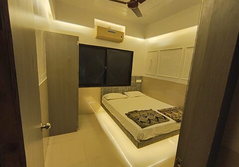 Prerna Cottage By GRB