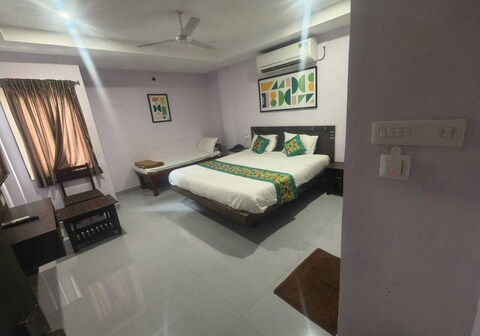 Hotel O Eswar Grand Residency