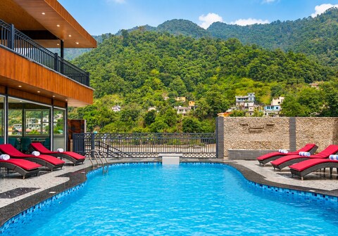 Amritara Chakra River Resort