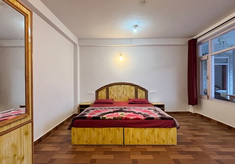 Rockstar Stay : Best Home Stay In Old Manali