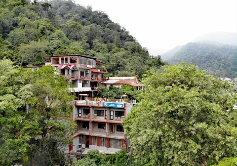 Hill Top Swiss Cottage