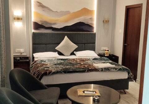 Hotel Nirmal & Restaurant