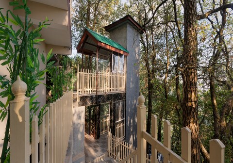 The Pine Retreat - Mall Road, Dalhousie.