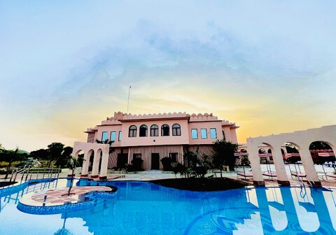 Ratangarhi By Richa @ Chardwari Hanuman Temple