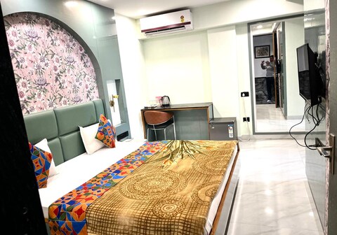 Hotel Shubh Hari