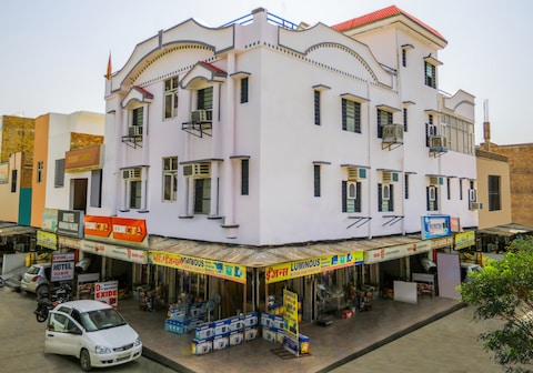 Hotel Rukmani Palace