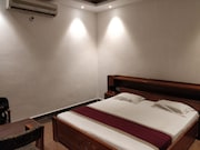White House Tourist Lodge, Delhi White House Tourist Lodge, Delhi