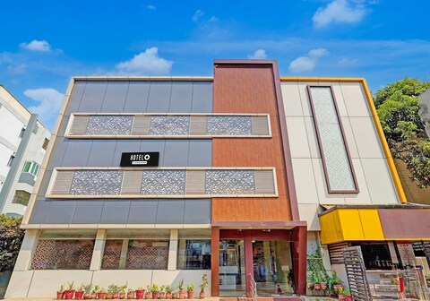 Super Hotel O Perungalathur Near Bus Stand