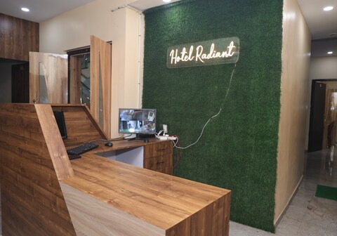 HOTEL RADIANT