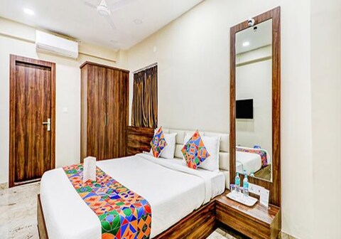 FabHotel Carnival - Nr. Irony Market, Newtown