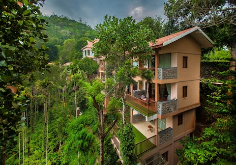 Oxygen Resorts Thekkady