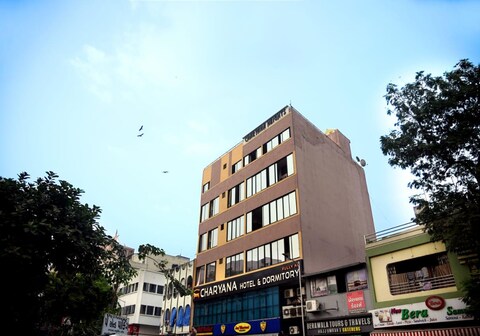 CHARYANA HOTEL & AC DORMITORY