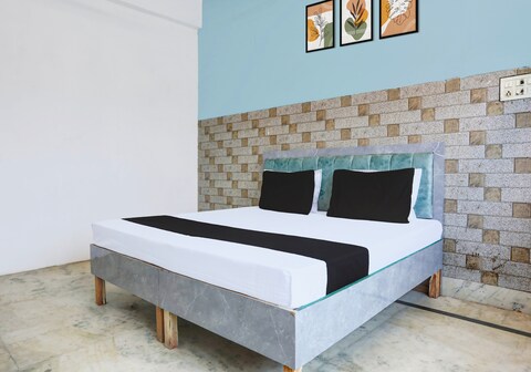 Hotel O by OYO SAMRAT HOTEL